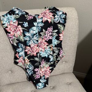 🍂Floral One-Piece Swimsuit